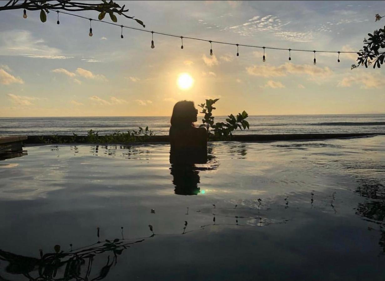 Juan Beach Bungalow Batununggul المظهر الخارجي الصورة